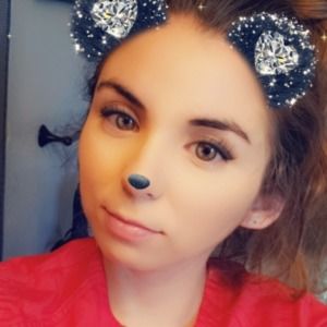 Meet your Posher, Yesenia